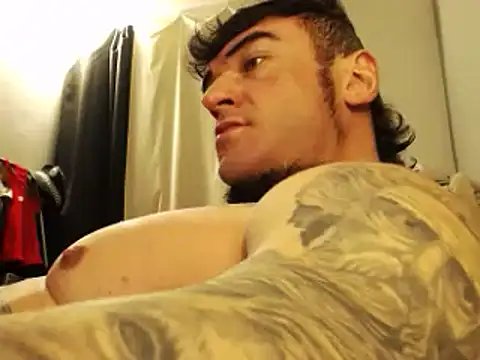 Snapshot of ballardbret chatting on 03-08-25, 04:12 ballardbret online show from 03-08-25, 04:12