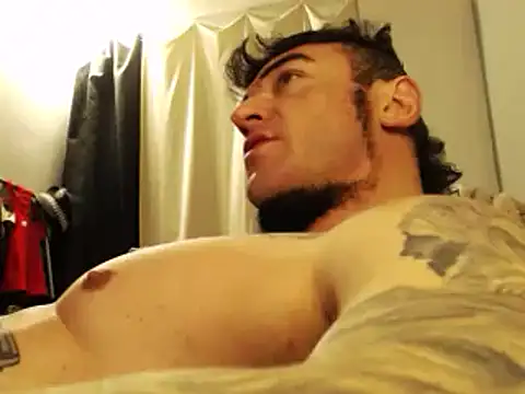 Snapshot of ballardbret chatting on 03-11-25, 04:43 ballardbret online show from 03-11-25, 04:43