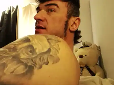 Snapshot of ballardbret chatting on 03-11-25, 07:48 ballardbret online show from 03-11-25, 07:48