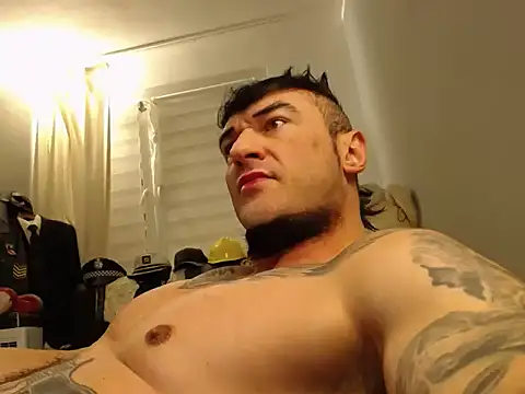 Snapshot of ballardbret chatting on 11-06-25, 01:06 ballardbret online show from 11-06-25, 01:06