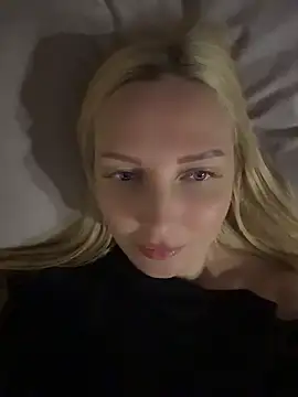 Snapshot of Aleksandrakis chatting on 05-29-26, 03:43 Aleksandrakis online show from 05-29-26, 03:43