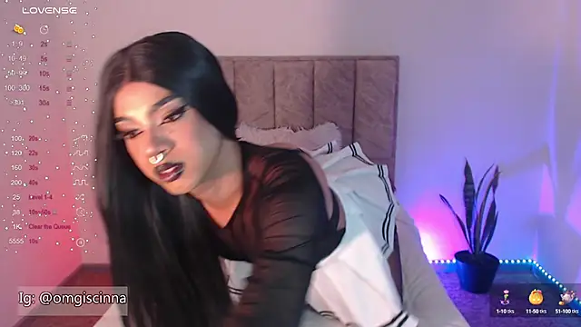 Snapshot of _CINAMON_13_ chatting on 02-02-25, 06:15  CINAMON 13  online show from 02-02-25, 06:15