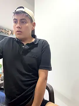 Naim  cruise online show from 12-19-25, 03:46