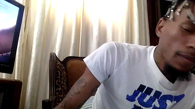 KingDerRico online show from 10-26-25, 03:29