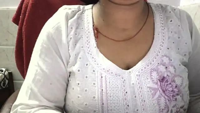 Gulaboo bhabi online show from 04-18-26, 07:07