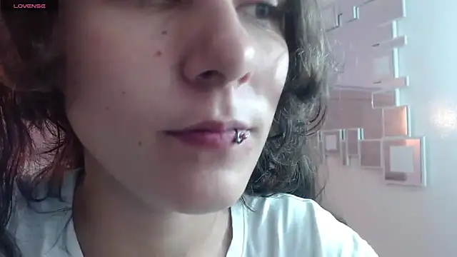 xlunna online show from 01-10-25, 07:21