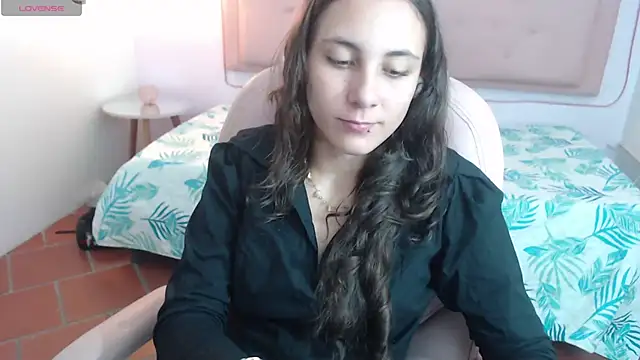 xlunna online show from 02-12-25, 07:56