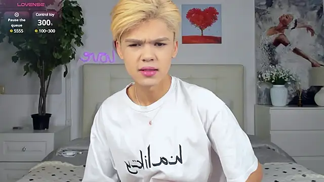 Felix Rey online show from 02-16-25, 03:59