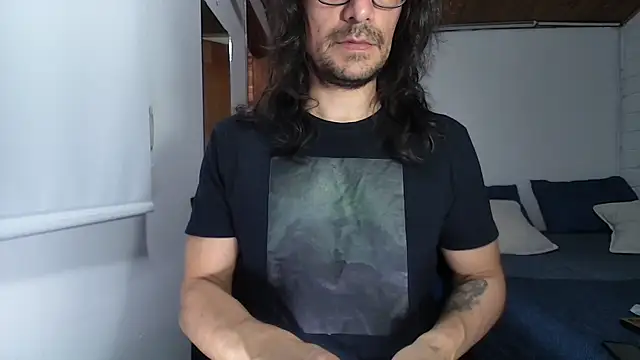 Snapshot of RustyGray chatting on 12-04-24, 04:05 RustyGray online show from 12-04-24, 04:05