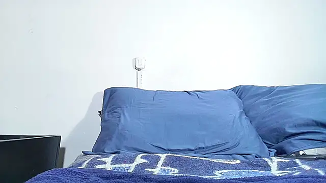 Snapshot of RustyGray chatting on 02-25-25, 06:53 RustyGray online show from 02-25-25, 06:53