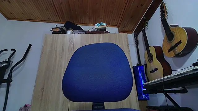 Snapshot of RustyGray chatting on 02-26-25, 06:21 RustyGray online show from 02-26-25, 06:21