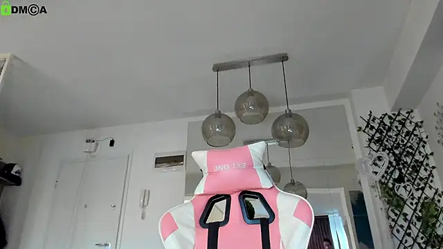 IreneVON online show from 04-07-26, 04:13