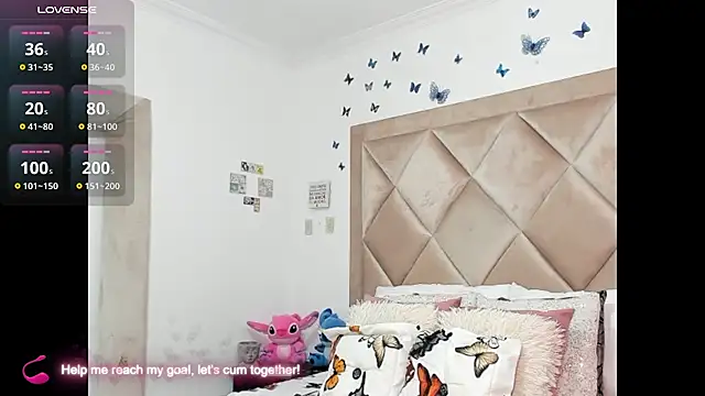 Snapshot of vayolettelove chatting on 12-04-24, 08:51 vayolettelove online show from 12-04-24, 08:51