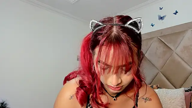 Snapshot of vayolettelove chatting on 12-17-24, 09:16 vayolettelove online show from 12-17-24, 09:16