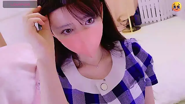 Snapshot of maii- chatting on 03-21-25, 08:50 maii- online show from 03-21-25, 08:50