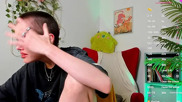 PamelaYong online show from 02-27-25, 04:53