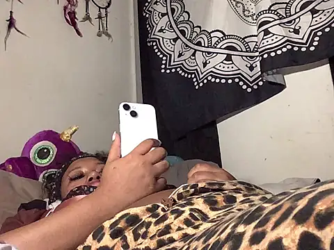 Snapshot of Sexy_ebony_BunNey chatting on 02-04-26, 10:32 Sexy ebony BunNey online show from 02-04-26, 10:32