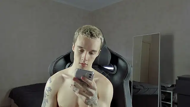 MasonWarholl online show from 12-11-24, 12:34