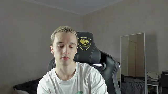 MasonWarholl online show from 12-12-24, 12:22