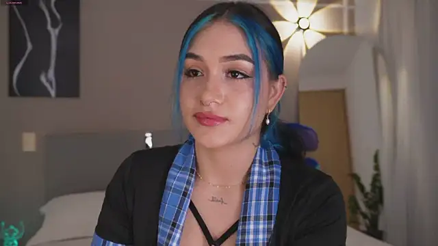 AnnyHizzle online show from 12-20-25, 02:29