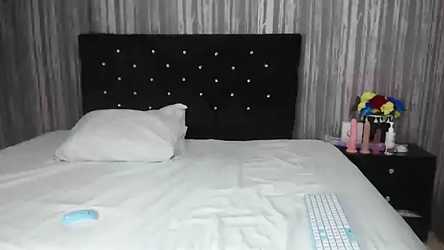 Dakota Harriss online show from 01-28-25, 12:11