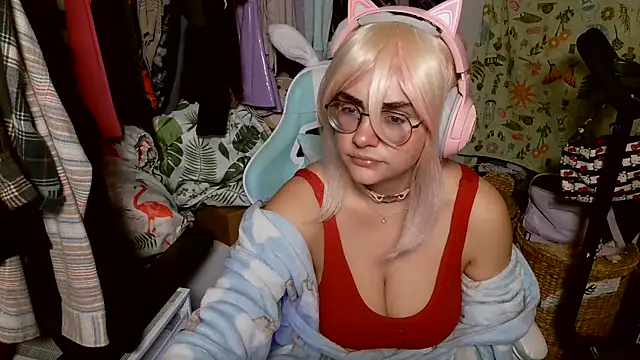 Snapshot of mochi_rainbow chatting on 01-15-25, 08:26 mochi rainbow online show from 01-15-25, 08:26