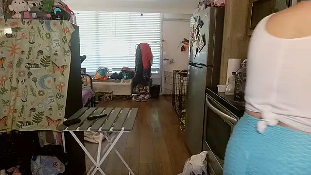 Snapshot of mochi_rainbow chatting on 03-19-25, 05:06 mochi rainbow online show from 03-19-25, 05:06