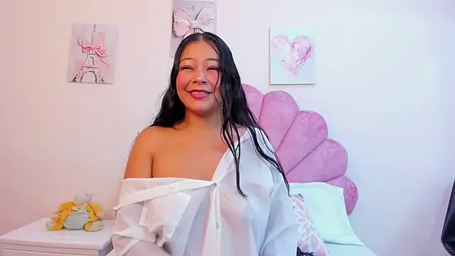 Snapshot of MilaaAdams chatting on 06-04-26, 11:38 MilaaAdams online show from 06-04-26, 11:38