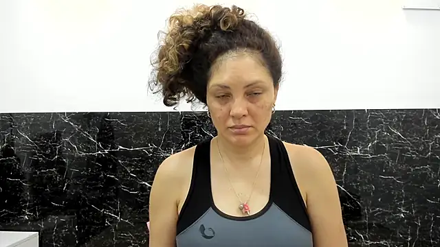 Snapshot of Juliabadlee chatting on 02-08-25, 12:06 Juliabadlee online show from 02-08-25, 12:06