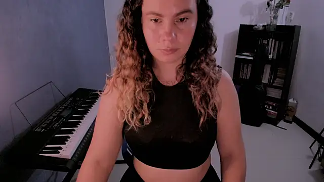 gigi stephans online show from 07-28-26, 01:45