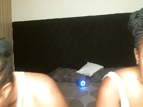 R-thequeen online show from 11-15-25, 08:55