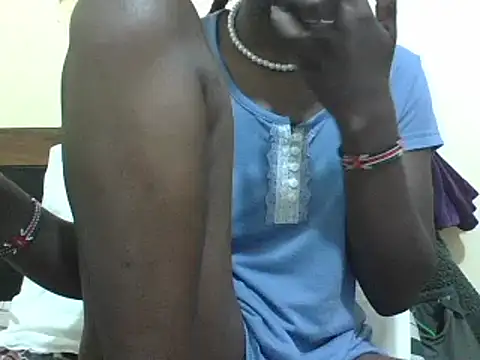 petite 12 online show from 01-13-25, 05:33