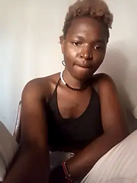 petite 12 online show from 02-22-25, 07:12