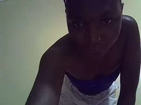 petite 12 online show from 03-03-25, 12:26