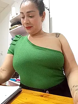 XGabrielaXX online show from 10-25-25, 08:47