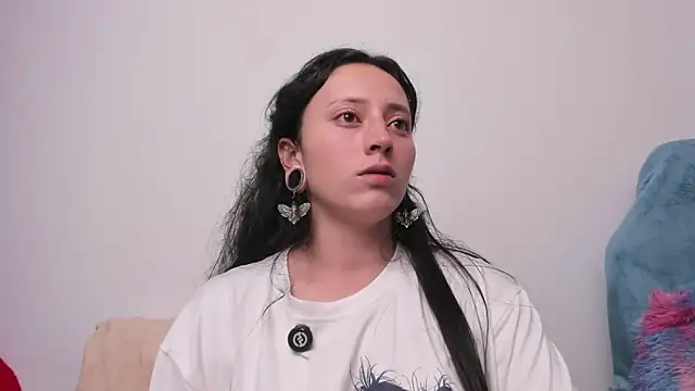 liaqueen610 online show from 06-01-26, 01:18