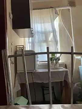 Snapshot of Romsticks chatting on 10-25-25, 06:54 Romsticks online show from 10-25-25, 06:54