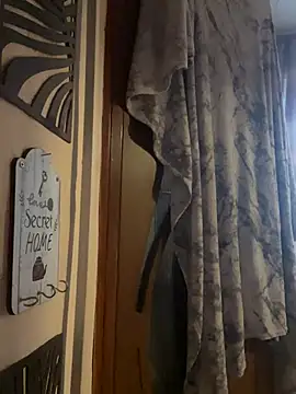 Snapshot of Romsticks chatting on 11-27-25, 06:48 Romsticks online show from 11-27-25, 06:48