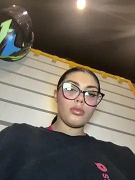 zui lu online show from 01-11-26, 04:06