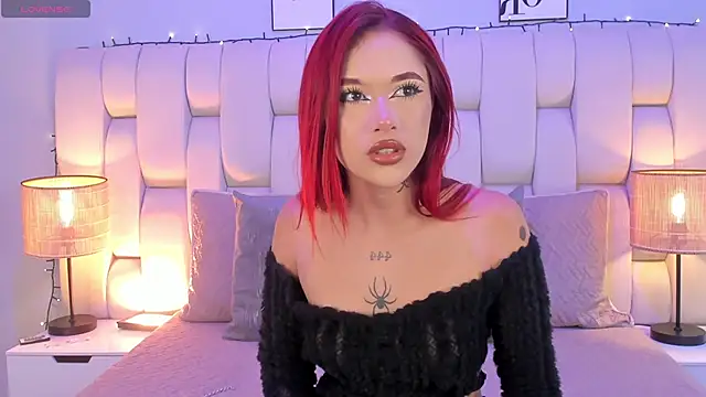 Snapshot of SkinnyFoxy chatting on 12-13-25, 07:53 SkinnyFoxy online show from 12-13-25, 07:53