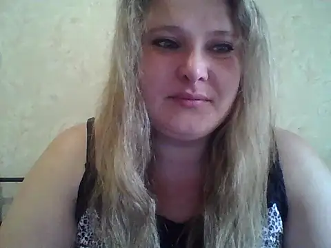 Snapshot of ParisMimi chatting on 04-30-26, 09:04 ParisMimi online show from 04-30-26, 09:04