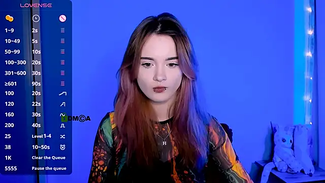 liana kisses online show from 10-05-25, 06:50