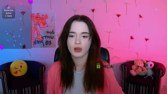 liana kisses online show from 04-27-26, 07:01