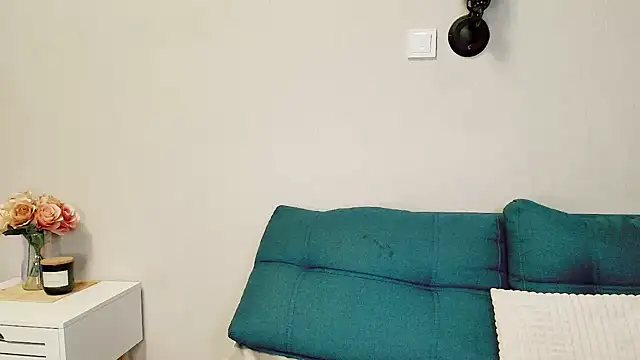 AliseSexyDoll777 online show from 04-18-26, 05:17