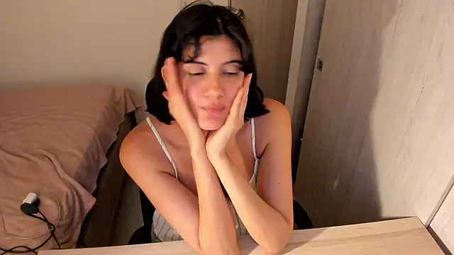 Snapshot of misstoya chatting on 06-18-26, 09:14 misstoya online show from 06-18-26, 09:14