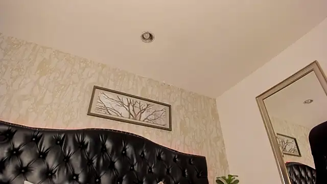 Snapshot of ChloeConnorr chatting on 02-23-25, 10:31 ChloeConnorr online show from 02-23-25, 10:31