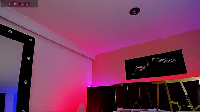 ChloeConnorr online show from 11-22-25, 05:28