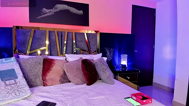 ChloeConnorr online show from 12-16-25, 04:28