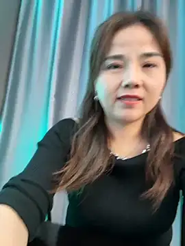 Efangfang online show from 12-21-24, 08:18