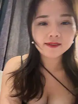 Efangfang online show from 01-01-25, 12:22